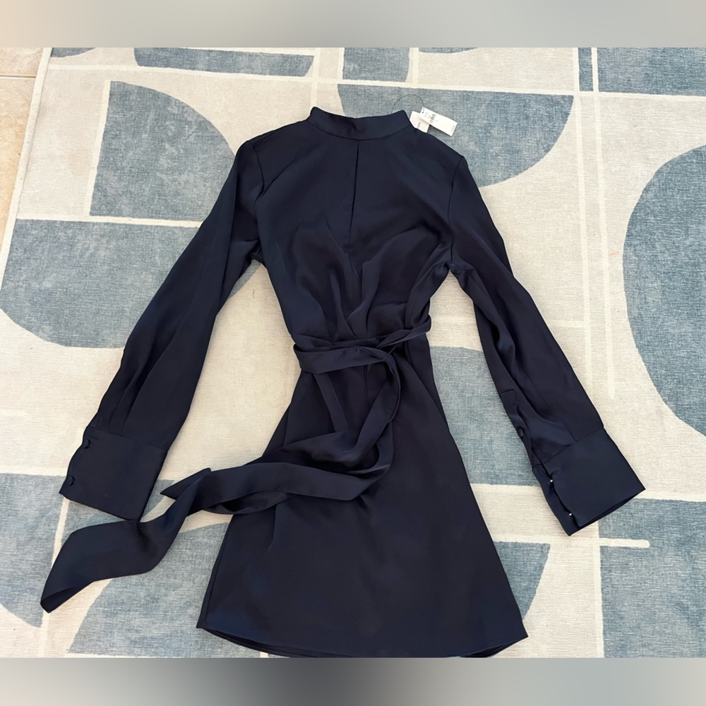 Size 0 Banana Republic silky Elegant Navy Long-Sleeve Dress NWT